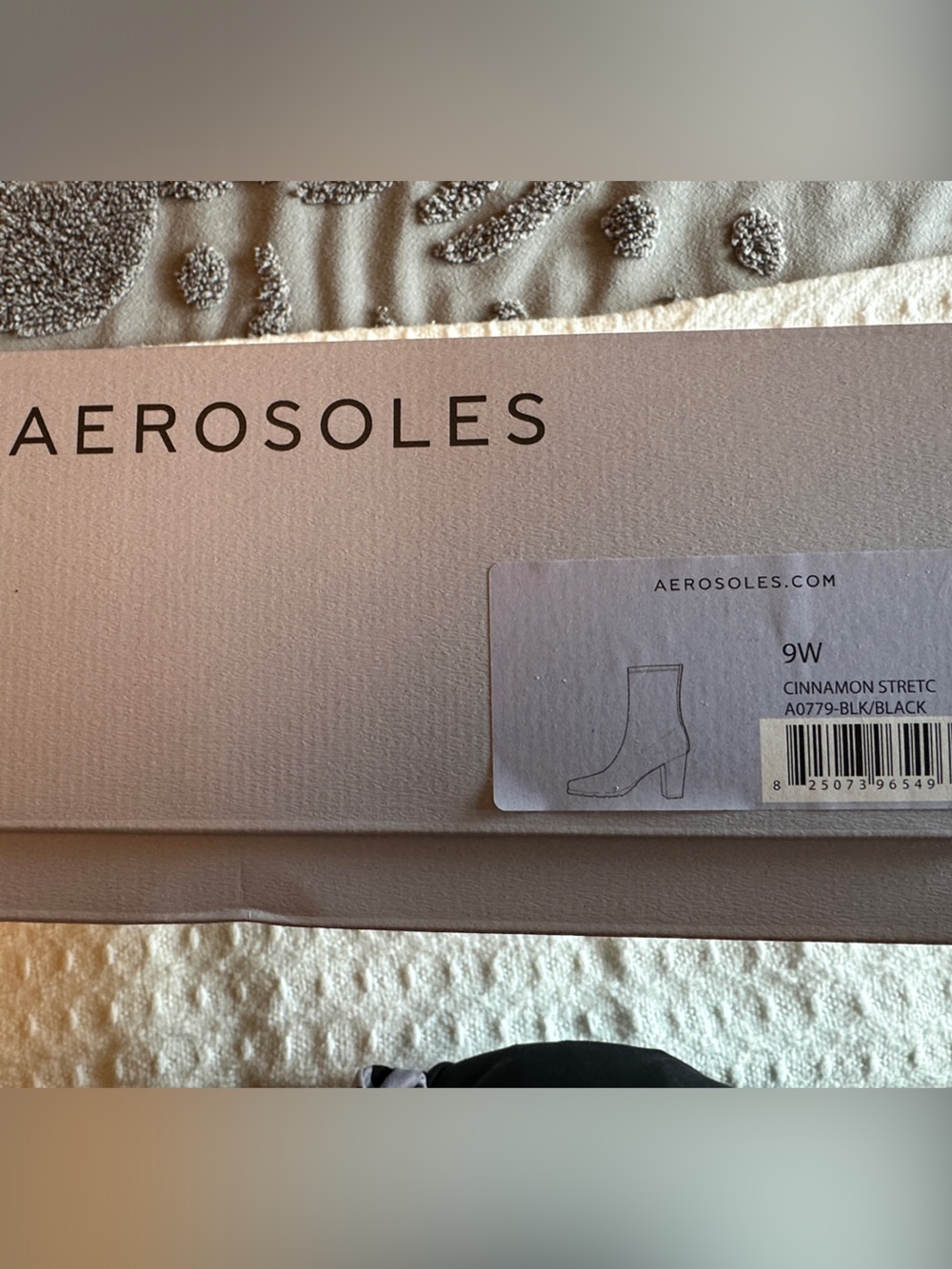 AEROSOLES Black Ankle Boot Box with Label